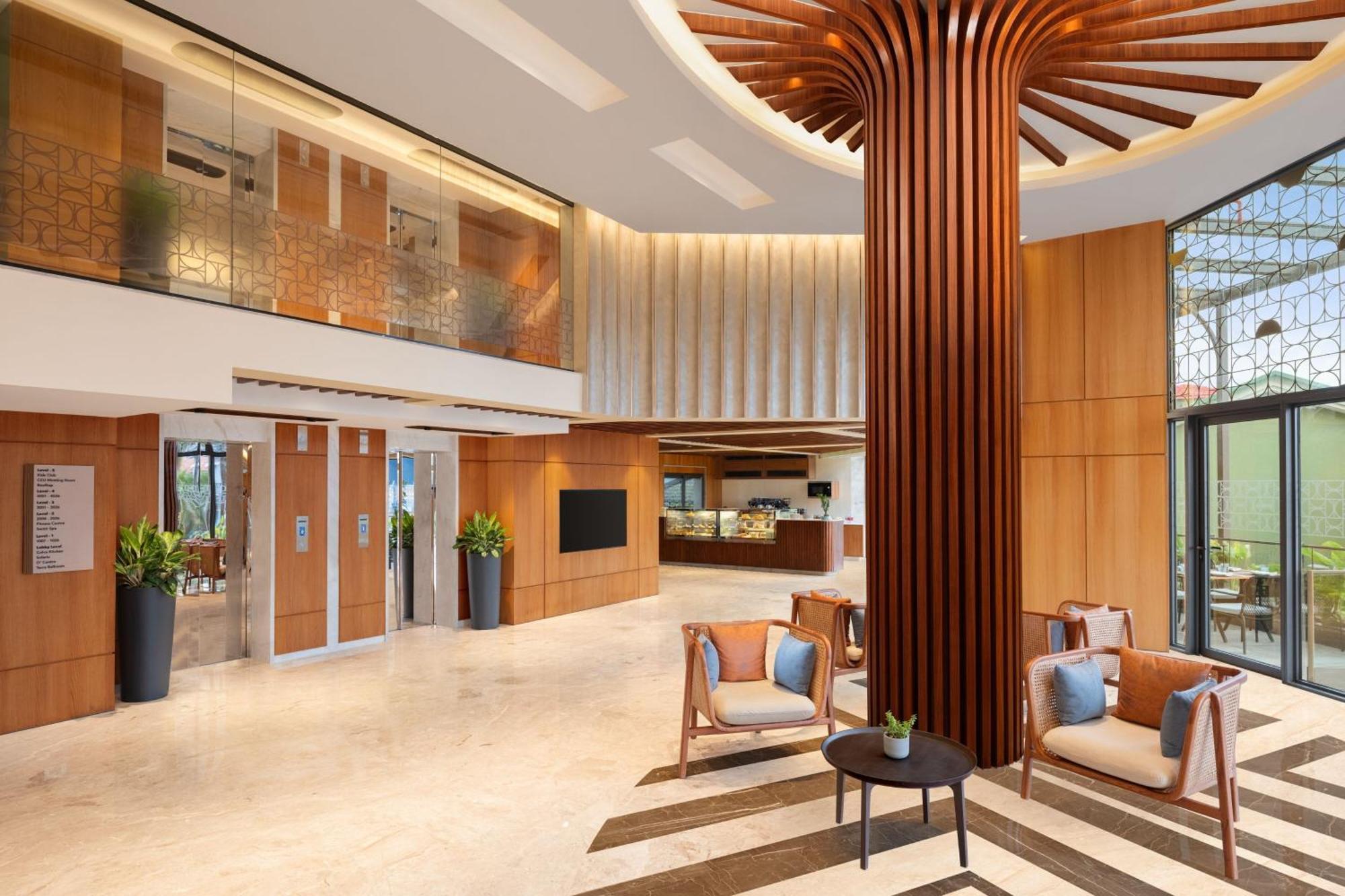 Отель Courtyard By Marriott Goa Колва Экстерьер фото