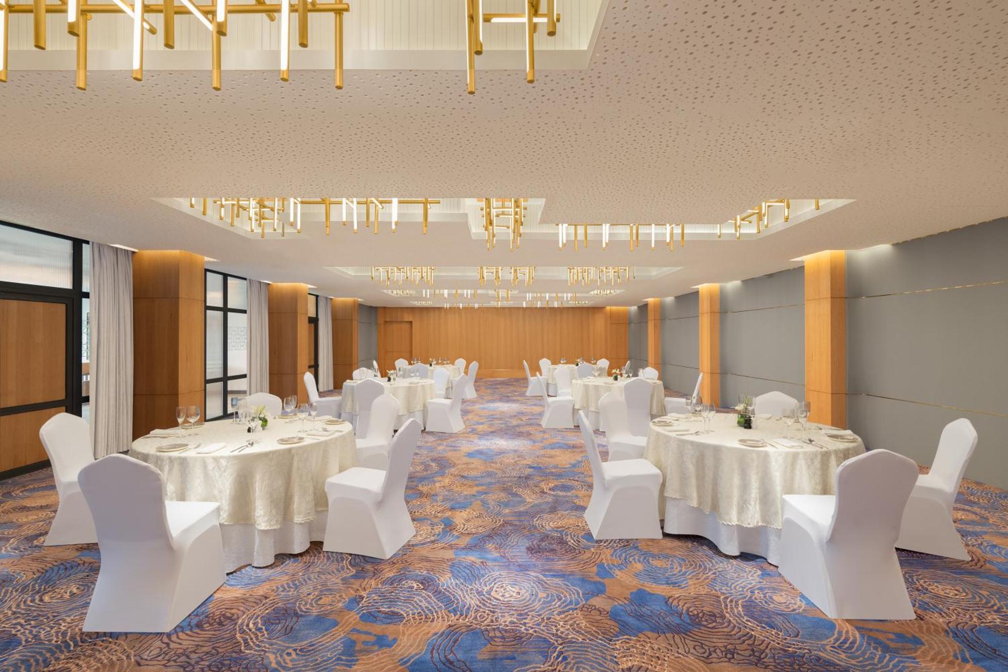 Отель Courtyard By Marriott Goa Колва Экстерьер фото