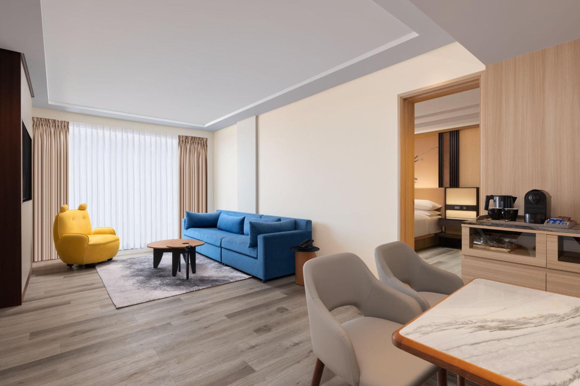 Отель Courtyard By Marriott Goa Колва Экстерьер фото