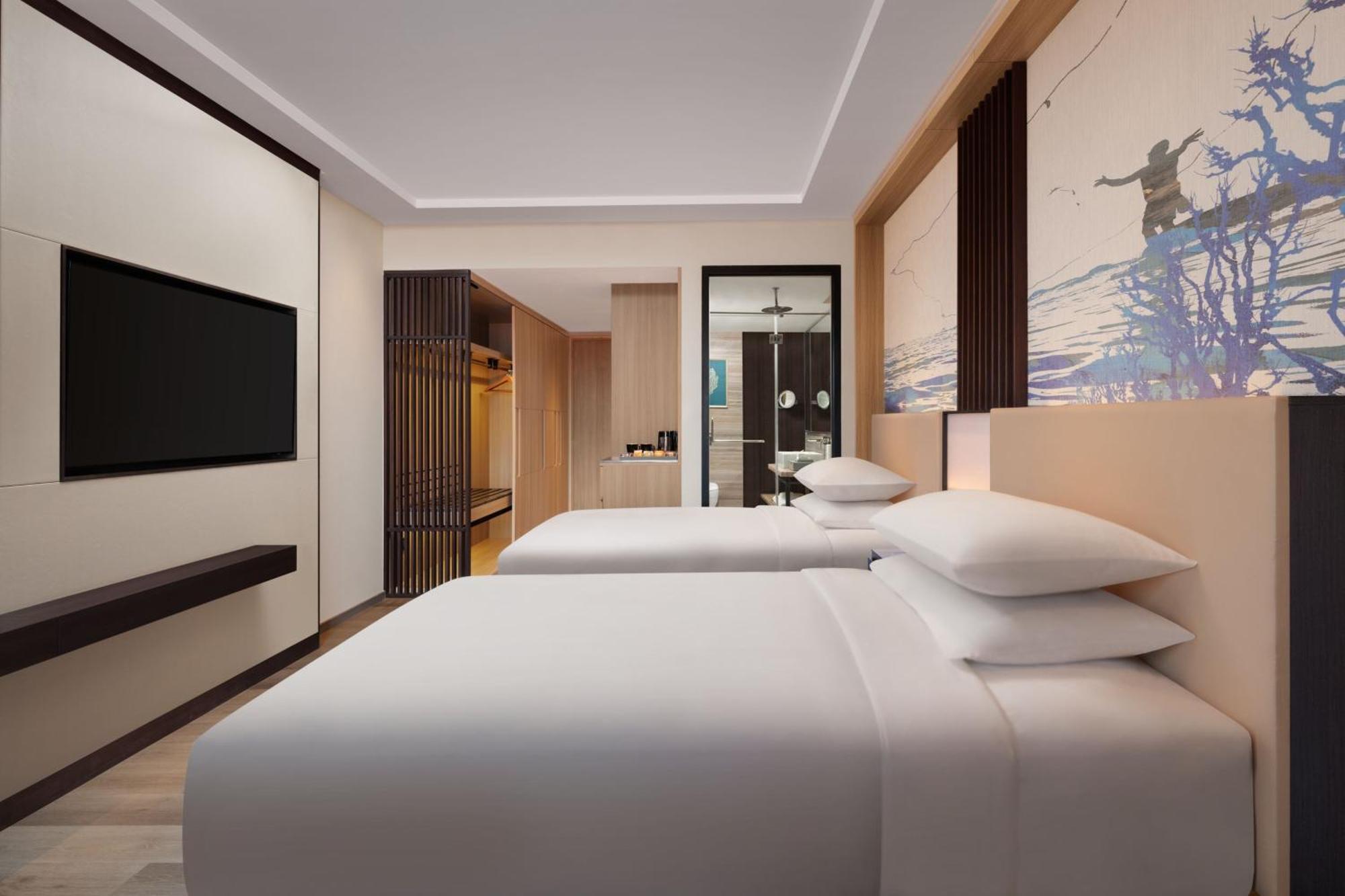 Отель Courtyard By Marriott Goa Колва Экстерьер фото