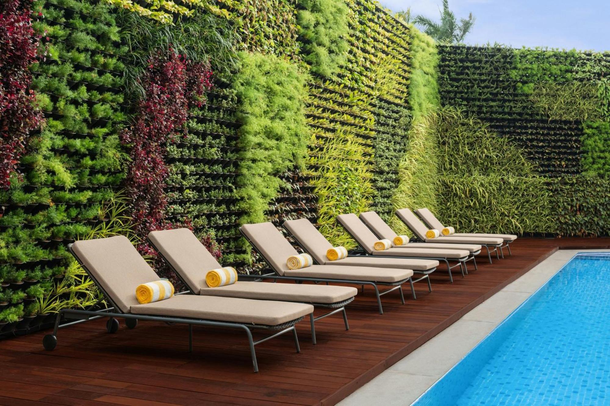 Отель Courtyard By Marriott Goa Колва Экстерьер фото